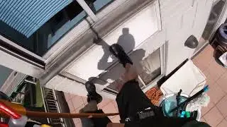 Window cleaner