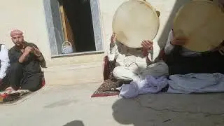 دف و شباب محتل في طوافة الخفير
