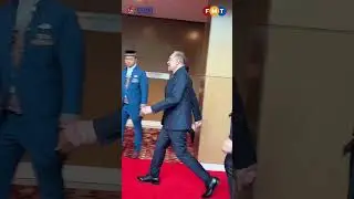 PMX and Sultan of Brunei rushing to their next meeting