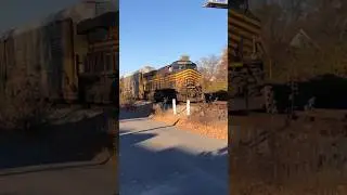 NS Nickel Plate Road heritage locomotive pushing hard!
