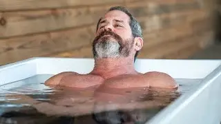This Heart Surgeon Starts Every Day with a Cold Plunge &ndash; Here&rsquo;s Why