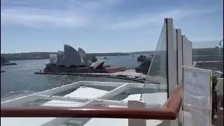 Views of Sydney Harbour - Cunard World Cruise