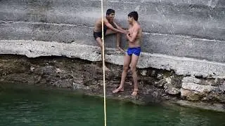Swimming in bigest well India pune DSC 0255