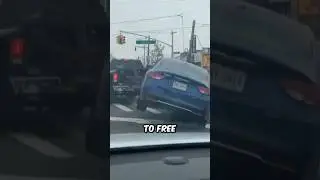 Driver Escapes From Tow Truck