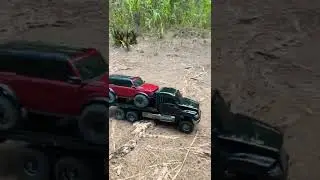 Traxxas TRX hauler towing a TRX4 21 Bronco