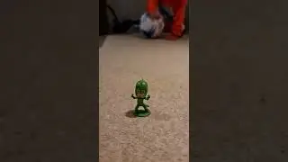 Gecko - Pj Masks get attacked by Full Size Football