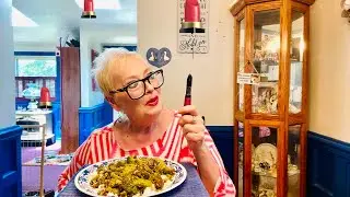 EAT WITHOUT RUINING YOUR LIPSTICK CREATED BY @CYNTNMO