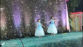 #Twocutegirlsdance#mosikishadi#londonthumkda#mosihemaajesi#abhitobannonachegi#menulehngalede#parody#