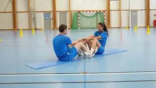 Styrka B&aring;l &ndash; 4H Par&ouml;vning &ndash; Situps med boll
