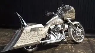 FLHTR TRIJYA CUSTOM Bagger 3