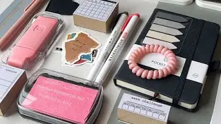 Packing Pink Bookish bundle 🩷 perfect things for readers only in our store ☺️
