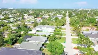 Buying Naples Park! 500 Block - Close to The Ritz & Vanderbilt Beach in Naples. Florida