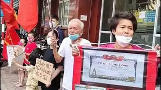 Bản &aacute;n quan chức th&igrave; nhẹ người d&acirc;n th&igrave; nặng đ&oacute; l&agrave; bất c&ocirc;ng.