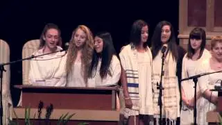 Pitchu Li by Julie Silver sung by Congregation Or Ami Youth led by Doug Cotler