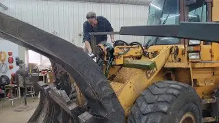 Shop Work! Case 621 Wheel Loader Bucket Cylinder Rebuild/Reseal