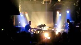 Ez3kiel - Versus live @ GalaHala Ljubljana 22. 4. 2009 (clip)