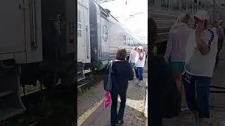 Отправление фирменного поезда 