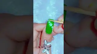 💅💚 Beautiful flower nail art design #simplenails #nailart #nails #shortvideo #naildesign