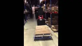 BT low level order picker