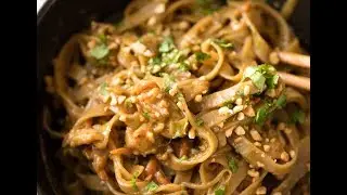 Chicken Noodle Stir Fry with PEANUT SAUCE!