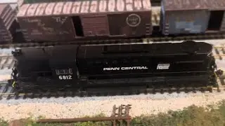 New N Scale Broadway Limited Imports ALCO RSD-12 Penn Central Train Engine Review - Trainz