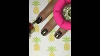 tweexy Wearable Nail Polish Holder - Nails in 20 seconds? Not likely, but it's fun to watch. : )