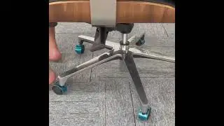 Кресло для офиса в стиле Eames Lounge Chair