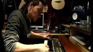 Bruno Wambier (NatiRuts) improvisando num TX-5 sobre 