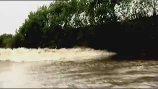 Russell Winter, Sergio Laus & Steve King-The Severn Bore