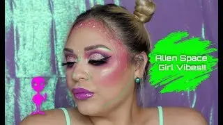 Simple Halloween Alien Space Girl Look