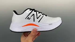 New Balance FuelCell Propel v4 V03