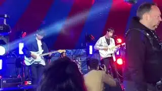 Wave Chase / Second time + Walk the walk