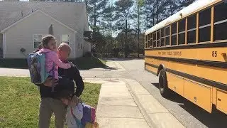 La scuola in America: lo school bus giallo in USA con Me the Middle One