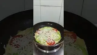 easy & tasty egg potato pan pizza #shorts #youtubeshorts