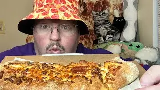 What&rsquo;s New : Dominos Pepperoni stuffed cheesy bread .