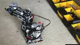 Lego robotic arm V0