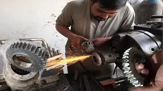 Truck sprocket teeth repairing in local workshop || how to repair sprocket teeth|| pak random skills