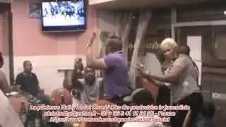 La poetesse Nathy Ebriet ,le sage claude cerval ; et amis au resto matongue &agrave; bordeaux03