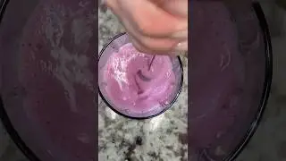 Pink protein iced coffee 💕☕️💁🏻&zwj;♀️ Recipe link in desc!