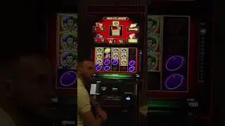 Взял риск &ndash; и не прогадал: максимальный занос недели #slot #bigwinjackpot #casinogame#шортс