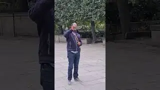 Evangelist og forkynner Jan K&aring;re Christensen vitner om Jesus ve R&aring;dhuset i Oslo By!