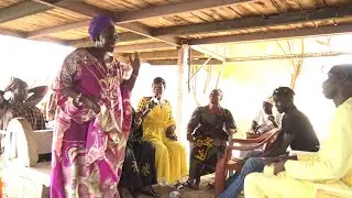Regarder l'Assemblée générale de tous les artistes Séréres de la Localité de Fatick