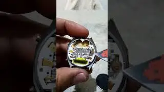 reloj sundial digital quedo pendiente el cambio de pantalla con circuito de cer&aacute;mica retro a&ntilde;o 1977.