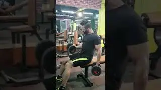 Biceps workout at Fz Gym&spa