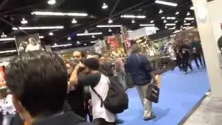 A crowded walk through NAMM 2015