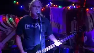 Pauper&rsquo;s Grave-Slogans live