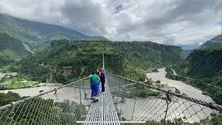 Long suspension bridge 