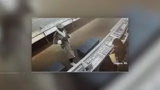 Bathrobe bandit steals $14k diamond ring
