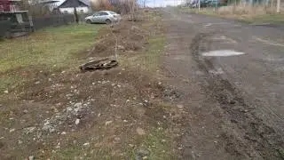 Демьяновка, неубранная земля после ремонта водопровода 1