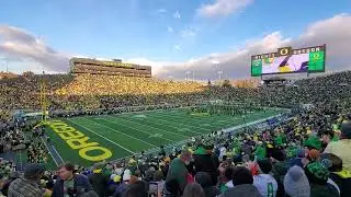 11/12/22 - Mighty Oregon Fight Song - Oregon vs. Washington Football - Eugene, OR